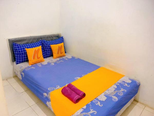 Guest House Natasya Priok by Nusalink : photo 4 de la chambre chambre double