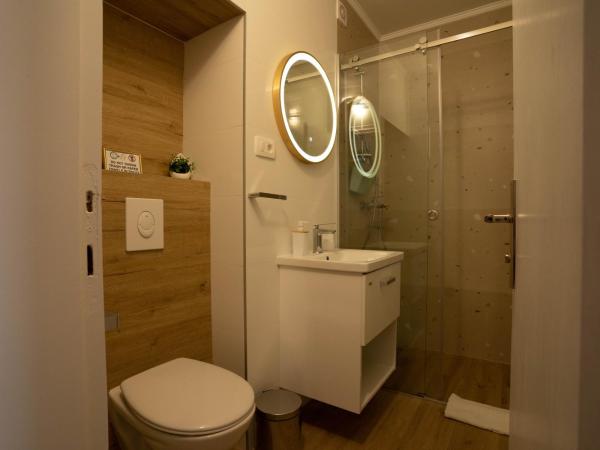 Apartments & Rooms Petra : photo 4 de la chambre chambre double