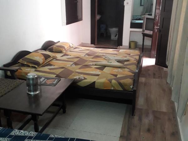 Hotel Sai Palace Walking Distance From Taj Mahal--View of Taj Mahal : photo 1 de la chambre chambre triple avec salle de bains privative