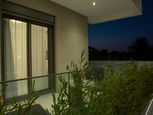 Achillion Suites : photo 4 de la chambre appartement - rez-de-chaussée