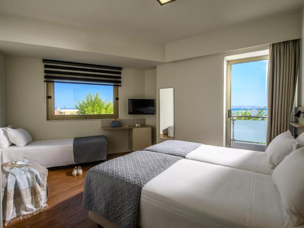 Marin Hotel : photo 1 de la chambre chambre triple - vue sur mer