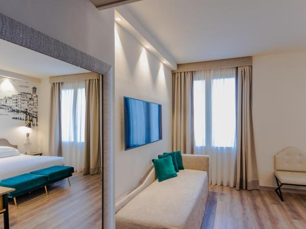 FH55 Grand Hotel Mediterraneo : photo 9 de la chambre suite junior