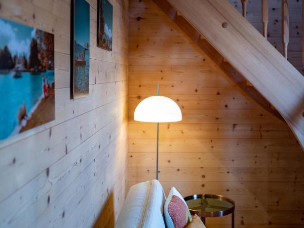 Chalet 4 Saisons - Guesthouse : photo 8 de la chambre suite junior familiale