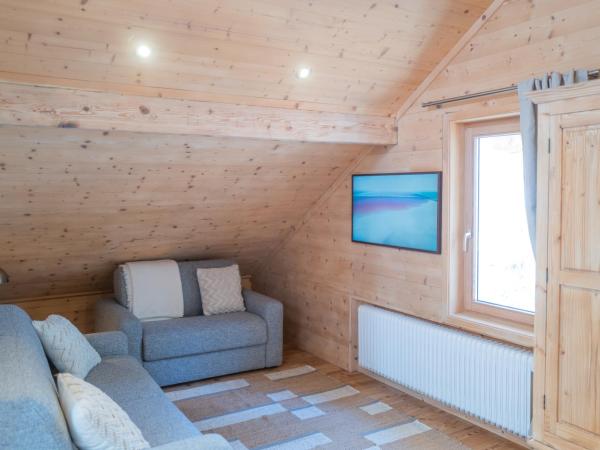 Chalet 4 Saisons - Guesthouse : photo 3 de la chambre suite familiale