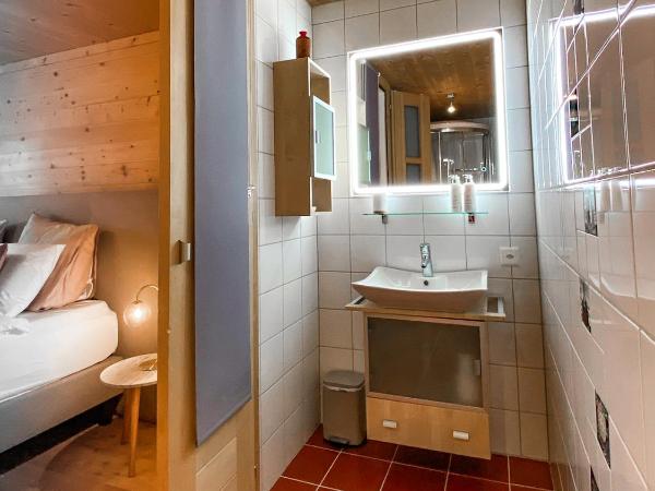 Chalet 4 Saisons - Guesthouse : photo 8 de la chambre chambre double