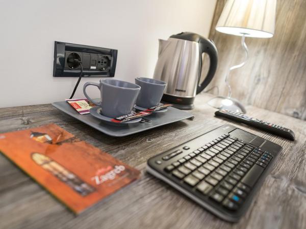 Log In Rooms : photo 3 de la chambre chambre double ou lits jumeaux supérieure