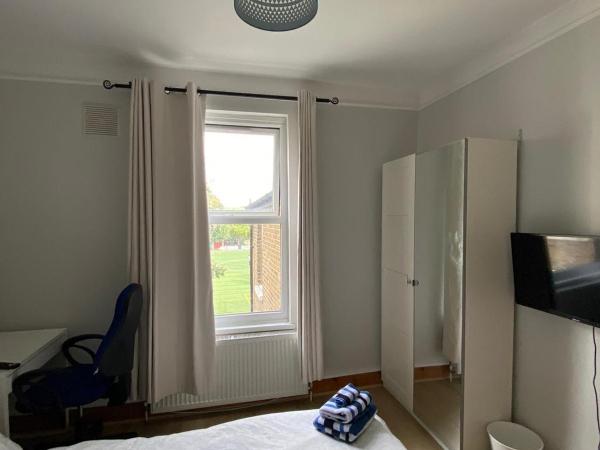 NapCastle Archway : photo 3 de la chambre chambre double standard avec salle de bains commune