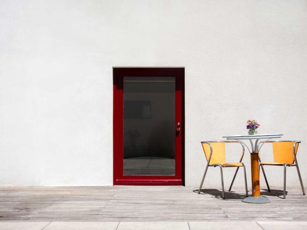 Casa Melo Alvim - by Unlock Hotels : photo 6 de la chambre chambre familiale avec terrasse 