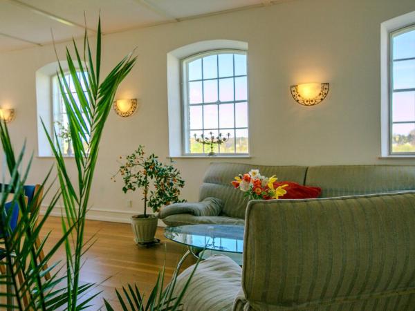 AvalonBnB : photo 6 de la chambre chambre simple avec salle de bains commune