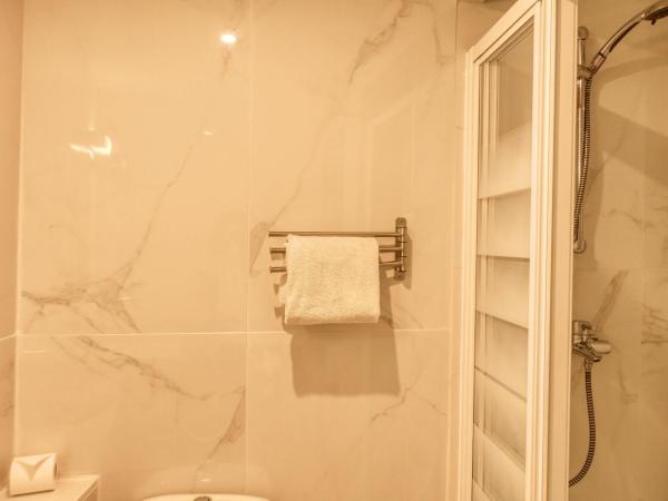 Hotel Boquier : photo 3 de la chambre chambre double ou lits jumeaux - accès par escalier