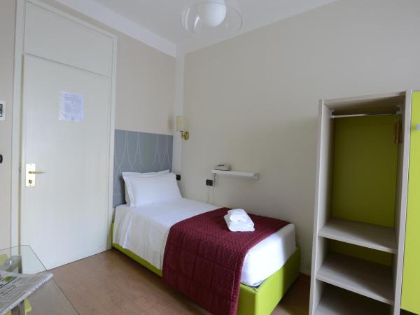 Hotel Tourist : photo 5 de la chambre chambre simple