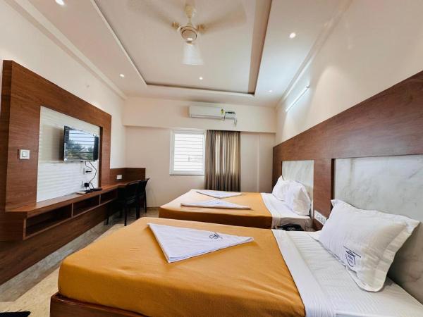 Sln Pride Boarding and Lodging : photo 2 de la chambre chambre triple deluxe