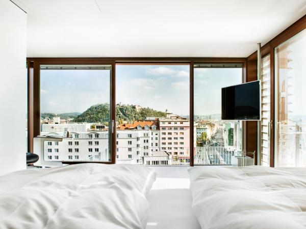 Hotel Daniel Graz - Smart Luxury Near City Centre : photo 3 de la chambre suite loft cube