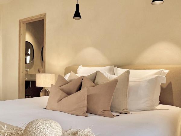 Toile Blanche : photo 3 de la chambre suite deluxe avec lit king-size