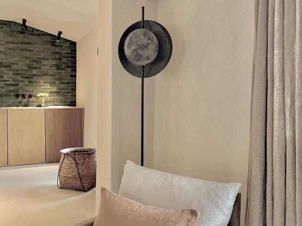 Toile Blanche : photo 7 de la chambre suite deluxe avec lit king-size