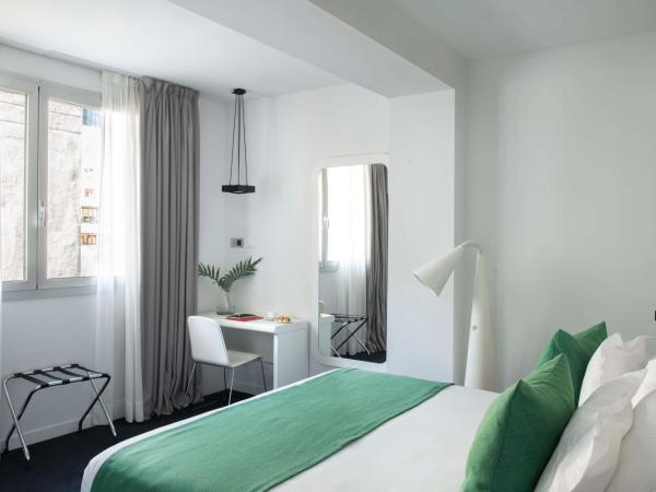 Allegro Barcelona : photo 3 de la chambre chambre triple deluxe
