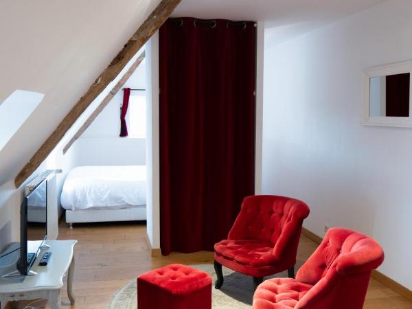 Manoir 1685 Saint Malo : photo 9 de la chambre chambre lit queen-size 
