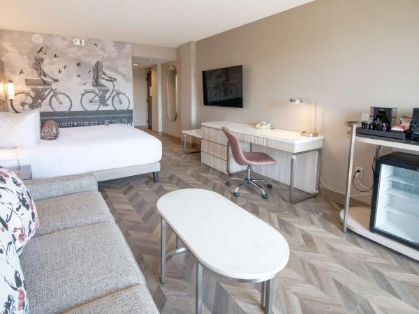 Coast Victoria Hotel & Marina by APA : photo 3 de la chambre chambre lit king-size - accessible aux personnes à mobilité réduite