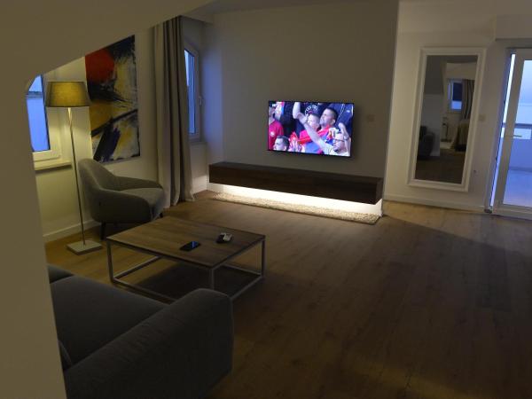 Suites Villa Ropuš : photo 1 de la chambre suite deluxe avec kitchenette - vue sur mer