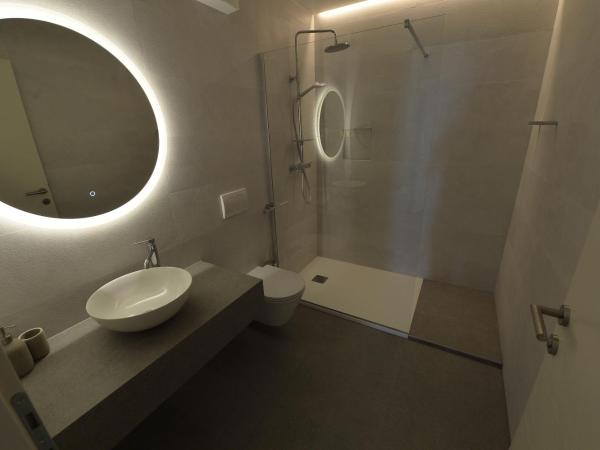 Suites Villa Ropuš : photo 8 de la chambre suite deluxe - vue latérale sur mer