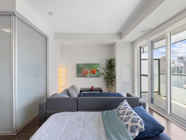 Stunning City LAKE VIEWS 4 beds-Free Parking : photo 10 de la chambre appartement - vue sur lac