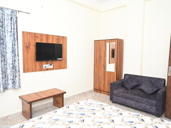 Hotel Moon Mahal : photo 6 de la chambre chambre triple – vue sur montagne