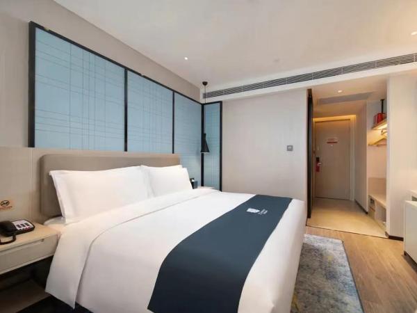 宜尚酒店沈阳中街北站地铁站店 : photo 2 de la chambre chambre standard lit queen-size