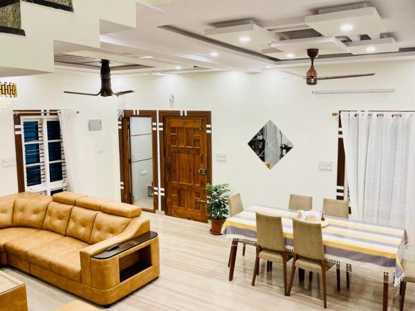 Vasudha : photo 8 de la chambre chambre double ou lits jumeaux avec salle de bains privative