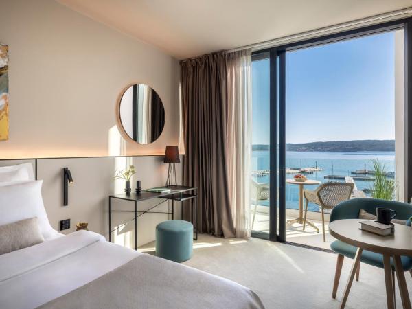 Aminess Younique Narrivi Hotel : photo 4 de la chambre luxury double room with sea view balcony