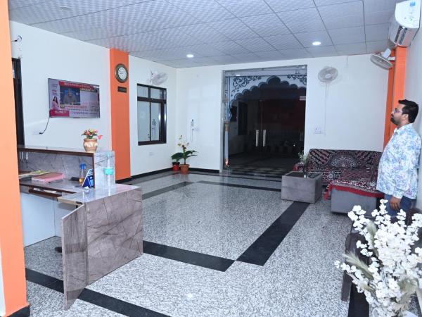 Hotel Moon Mahal : photo 6 de la chambre chambre familiale - vue sur montagne