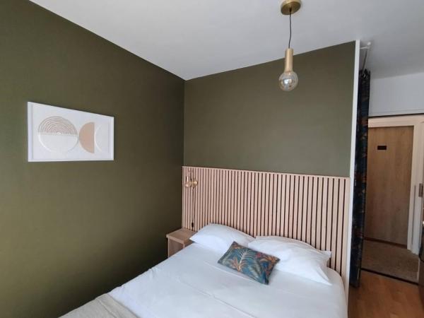 Brit Hotel des Halles : photo 1 de la chambre chambre simple standard