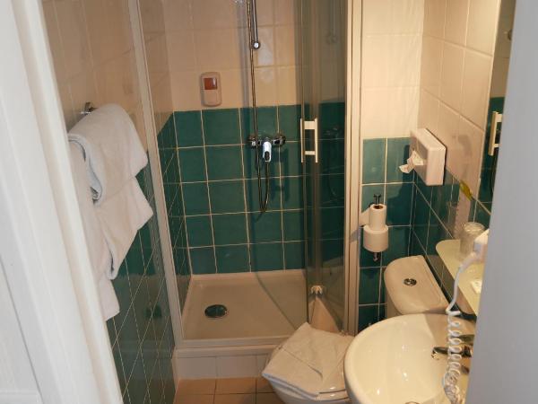 Brit Hotel des Halles : photo 6 de la chambre chambre simple standard