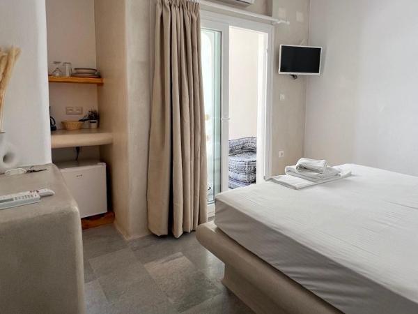 BLUE IN NAXOS : photo 1 de la chambre chambre double Économique