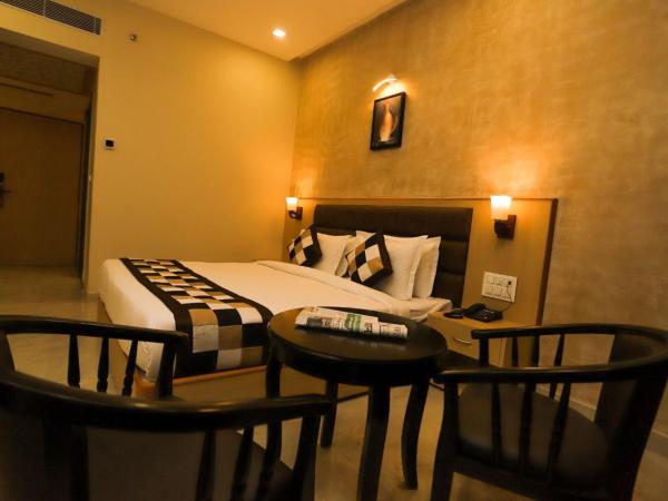 Hotel Aarunya Royale : photo 1 de la chambre chambre double deluxe