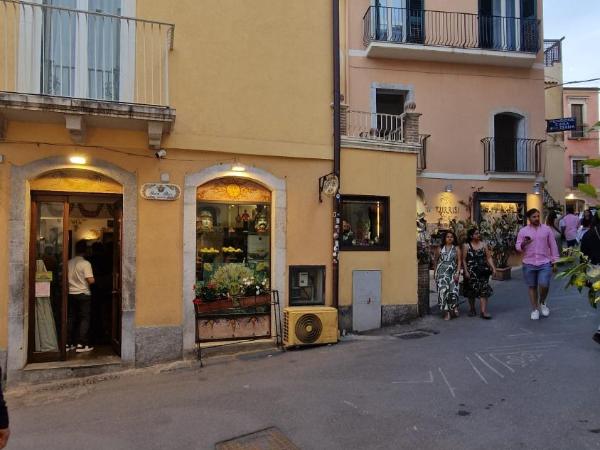 Villa Floresta Taormina : photo 9 de la chambre appartement suite