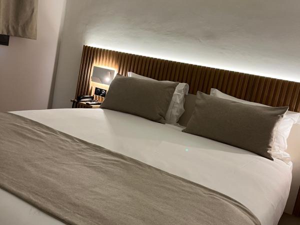 Hôtel Le Relais des Brasseurs - Aubagne : photo 6 de la chambre chambre double supérieure