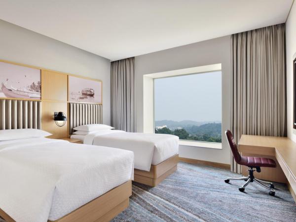 Four Points by Sheraton Kochi Infopark : photo 2 de la chambre chambre lits jumeaux avec accès au salon exécutif