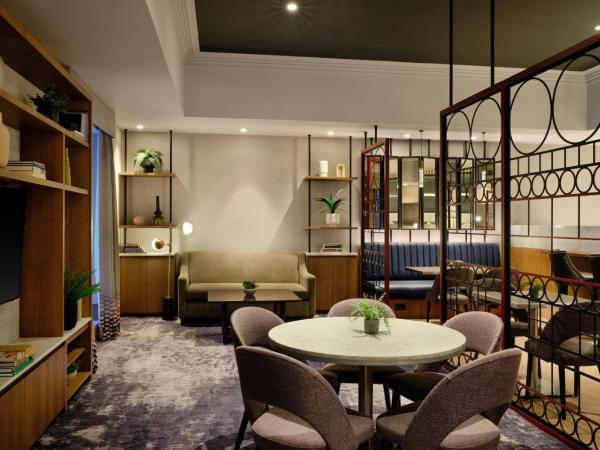 Edinburgh Marriott Hotel Holyrood : photo 6 de la chambre club king room - mclub access