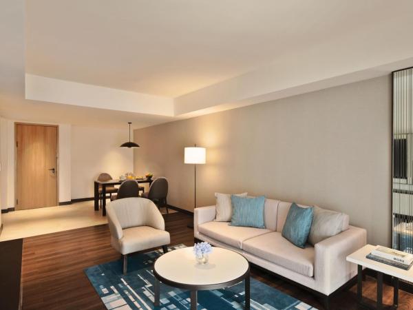 Marriott Executive Apartments Bangkok, Sukhumvit 50 : photo 5 de la chambre suite king 1 chambre avec balcon