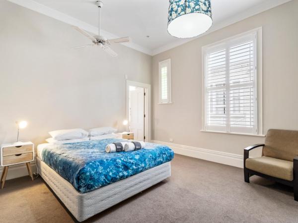 Verandahs Parkside Lodge : photo 1 de la chambre chambre lit queen-size deluxe
