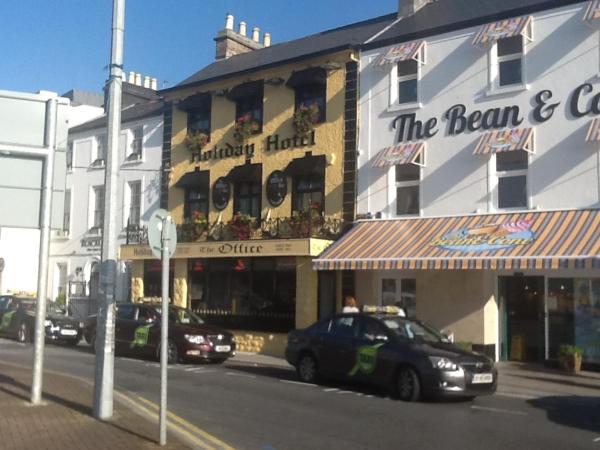 Holiday Hotel : photo 2 de la chambre chambre triple