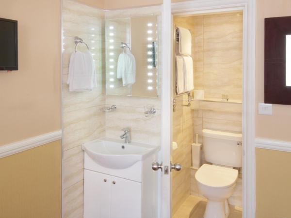 Balmoral House Hotel : photo 6 de la chambre chambre triple