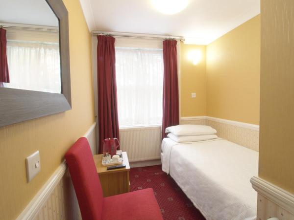 Balmoral House Hotel : photo 3 de la chambre chambre simple avec douche 