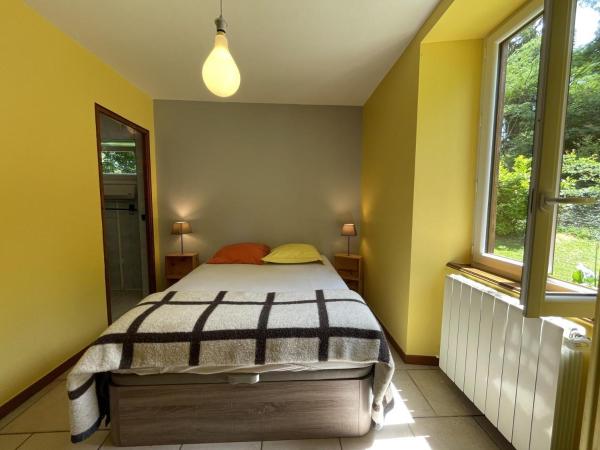 B&B - Chambres d'Hôtes Acoucoula : photo 2 de la chambre maison 4 chambres