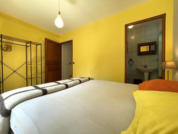 B&B - Chambres d'Hôtes Acoucoula : photo 10 de la chambre maison 4 chambres