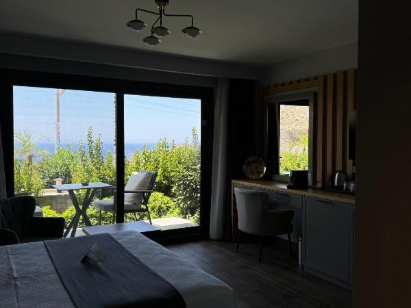 The Rest Port Argento : photo 3 de la chambre chambre double avec patio