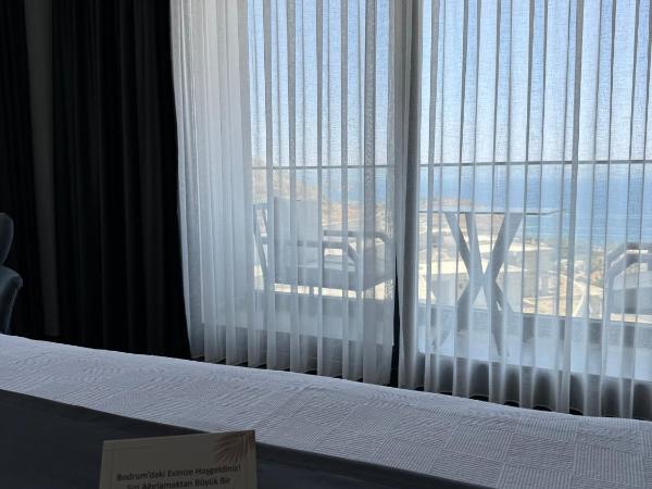 The Rest Port Argento : photo 3 de la chambre chambre double deluxe avec balcon - vue sur mer