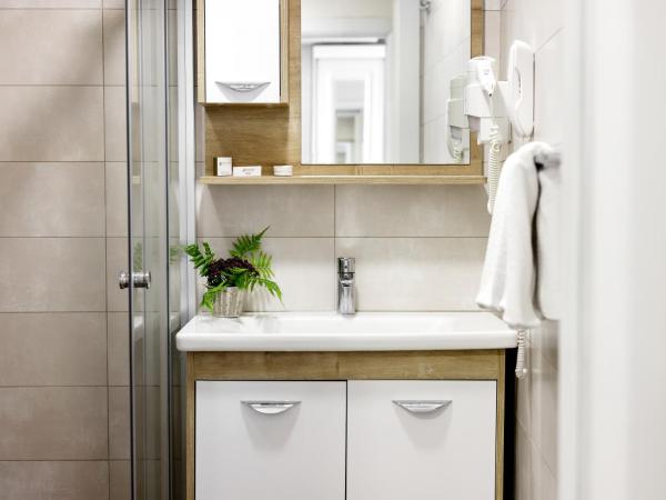 Asli Hotel : photo 7 de la chambre chambre familiale (4 adultes) 