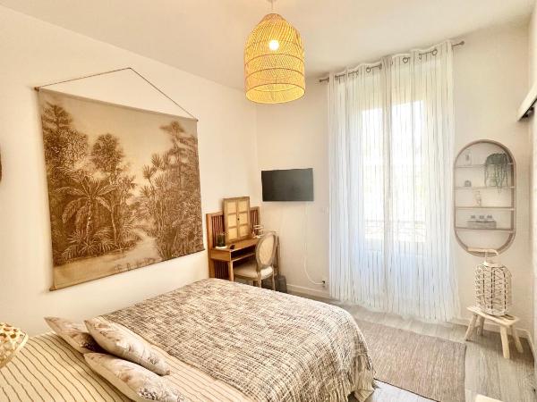 Chambres d'hôtes Les Carmélites : photo 2 de la chambre chambre double - vue sur jardin