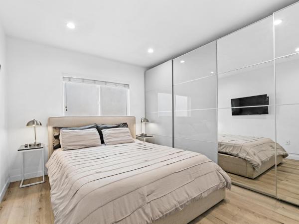 Muirfield Chic City Bungalow with Parking : photo 3 de la chambre chambre lit queen-size deluxe